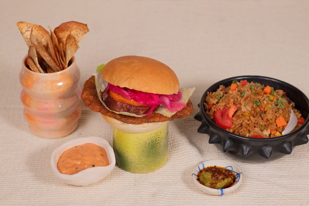 Sun Spike Bowl Small in Barro Negro