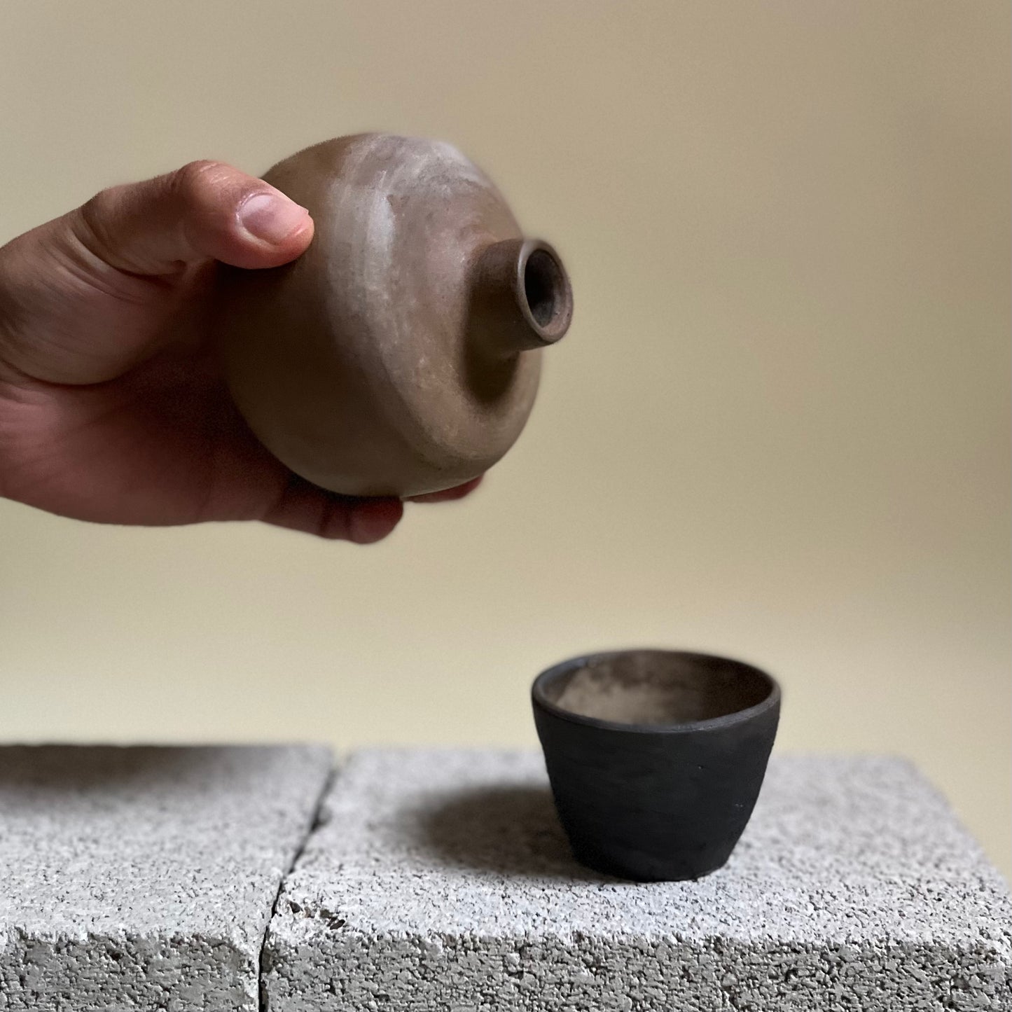 DERRUMBE Ceramic Botella