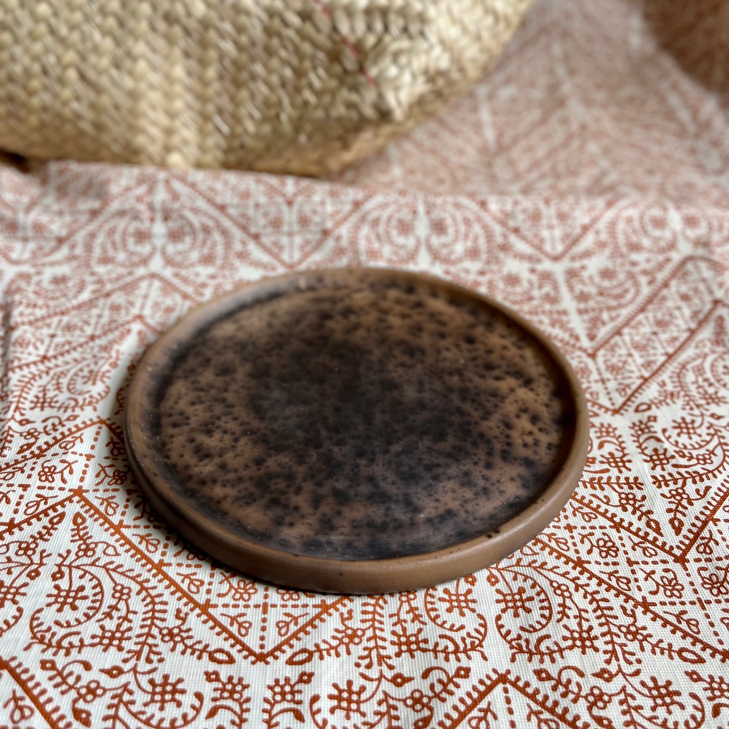 Elements Stain Round Plate Medium by Taller Coatlicue