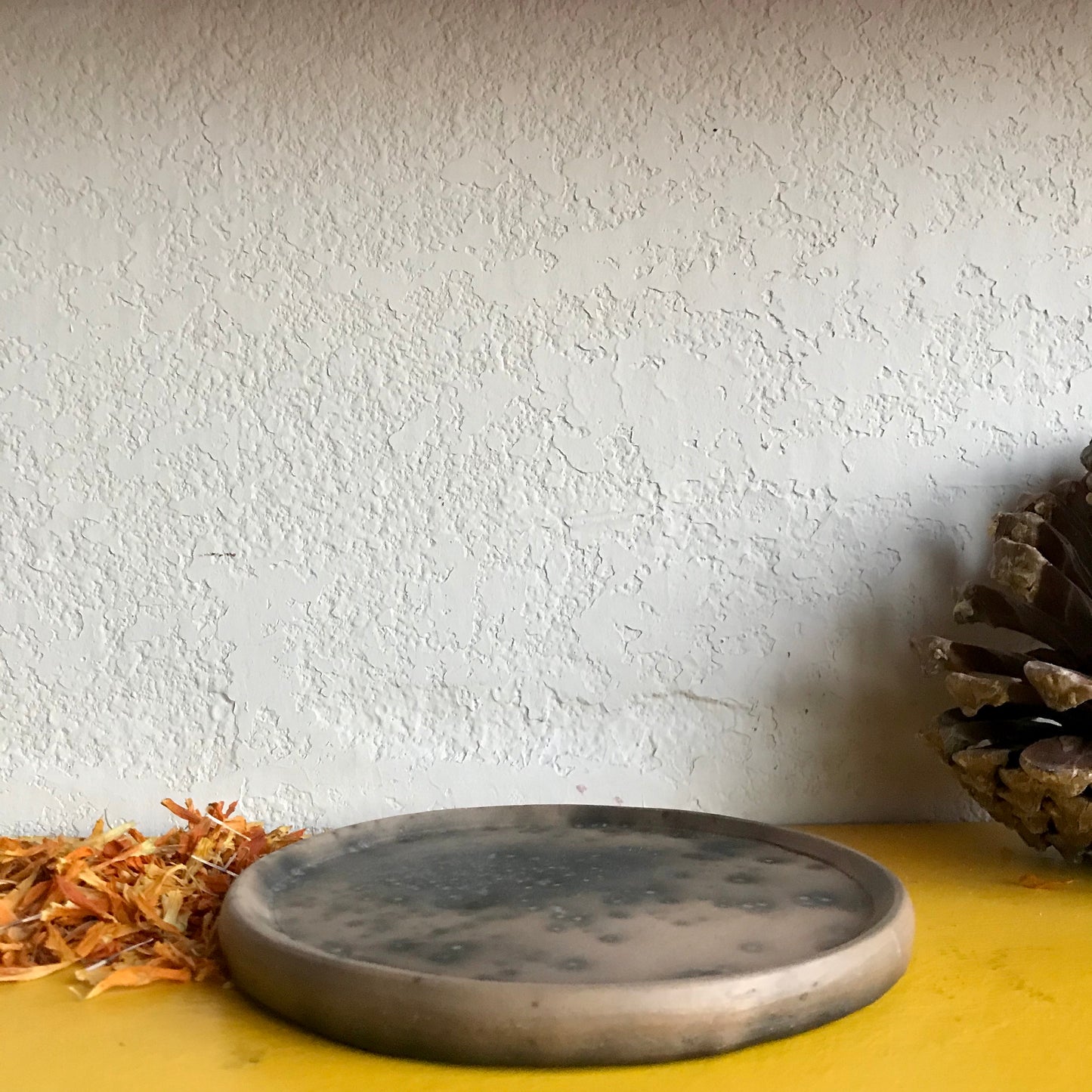 Salpicado Round Plate Small by Taller Coatlicue