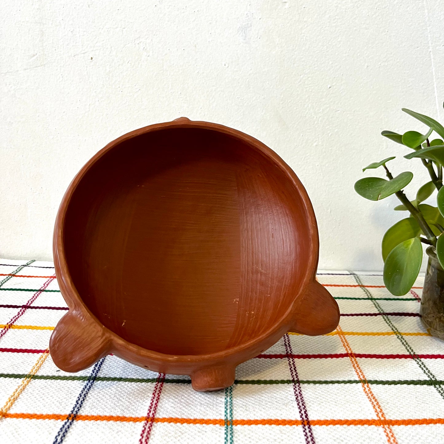 Pig Bowl Large in Barro Rojo by Mujeres Del Barro Rojo