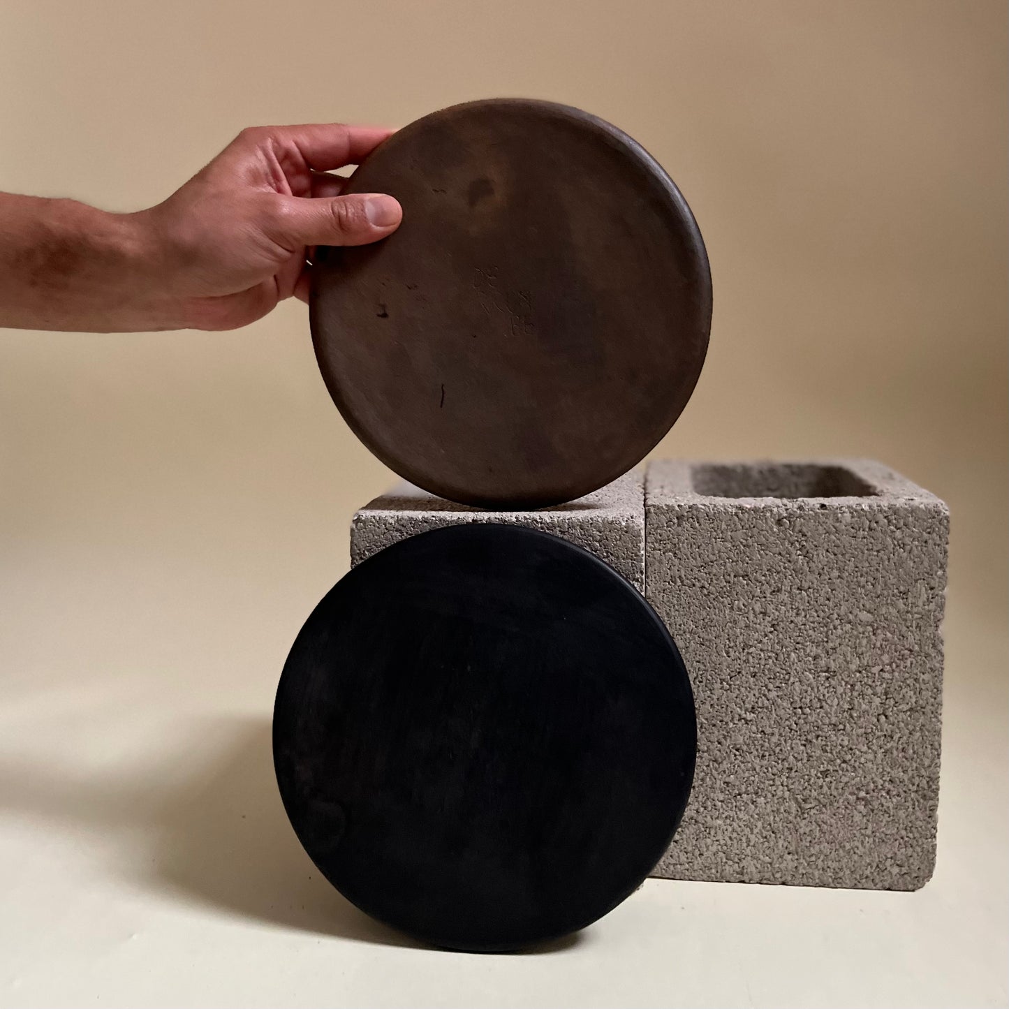 DERRUMBE Smoked Moon Ceramic Plate