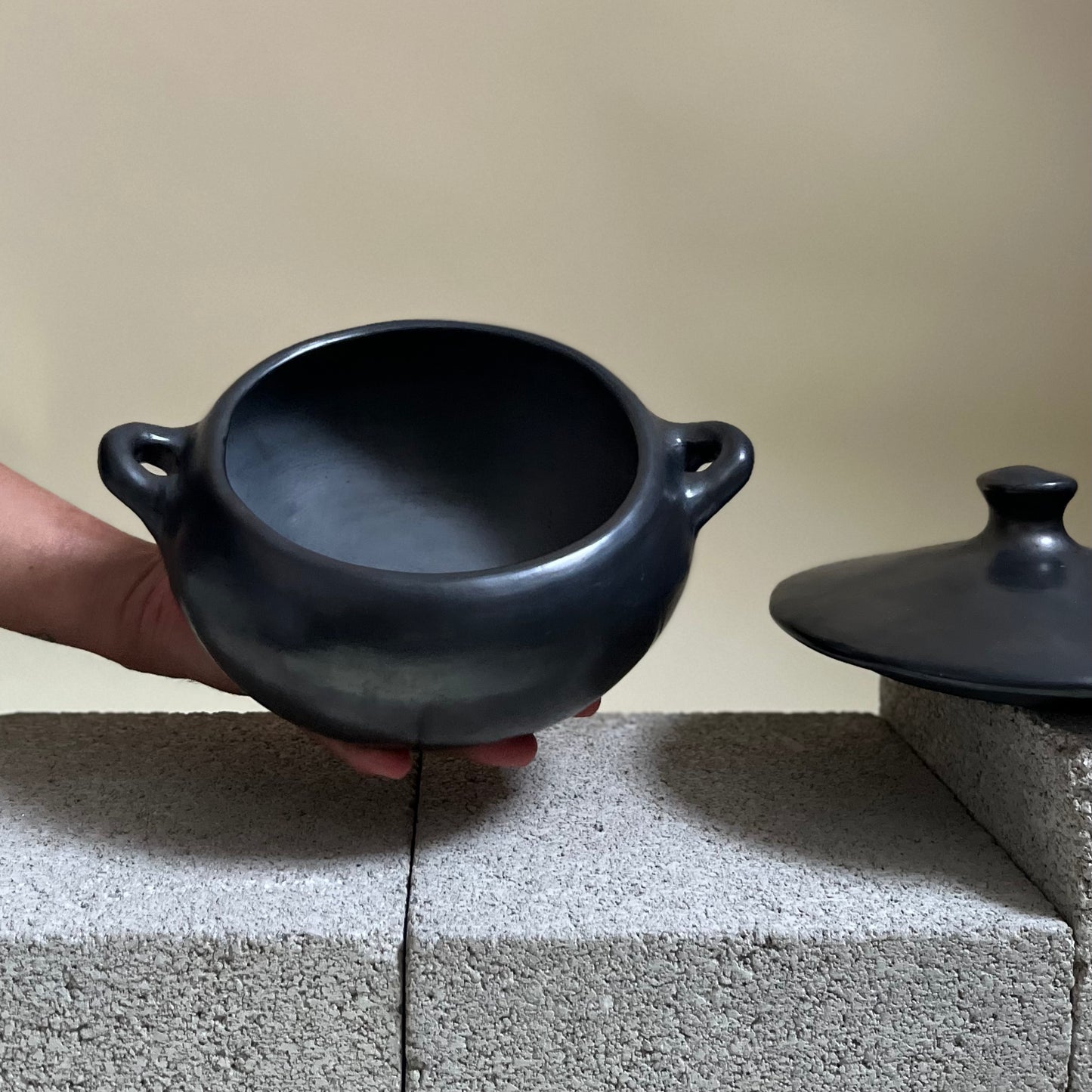 Barro Negro Cazuela Serving Pot with Lid