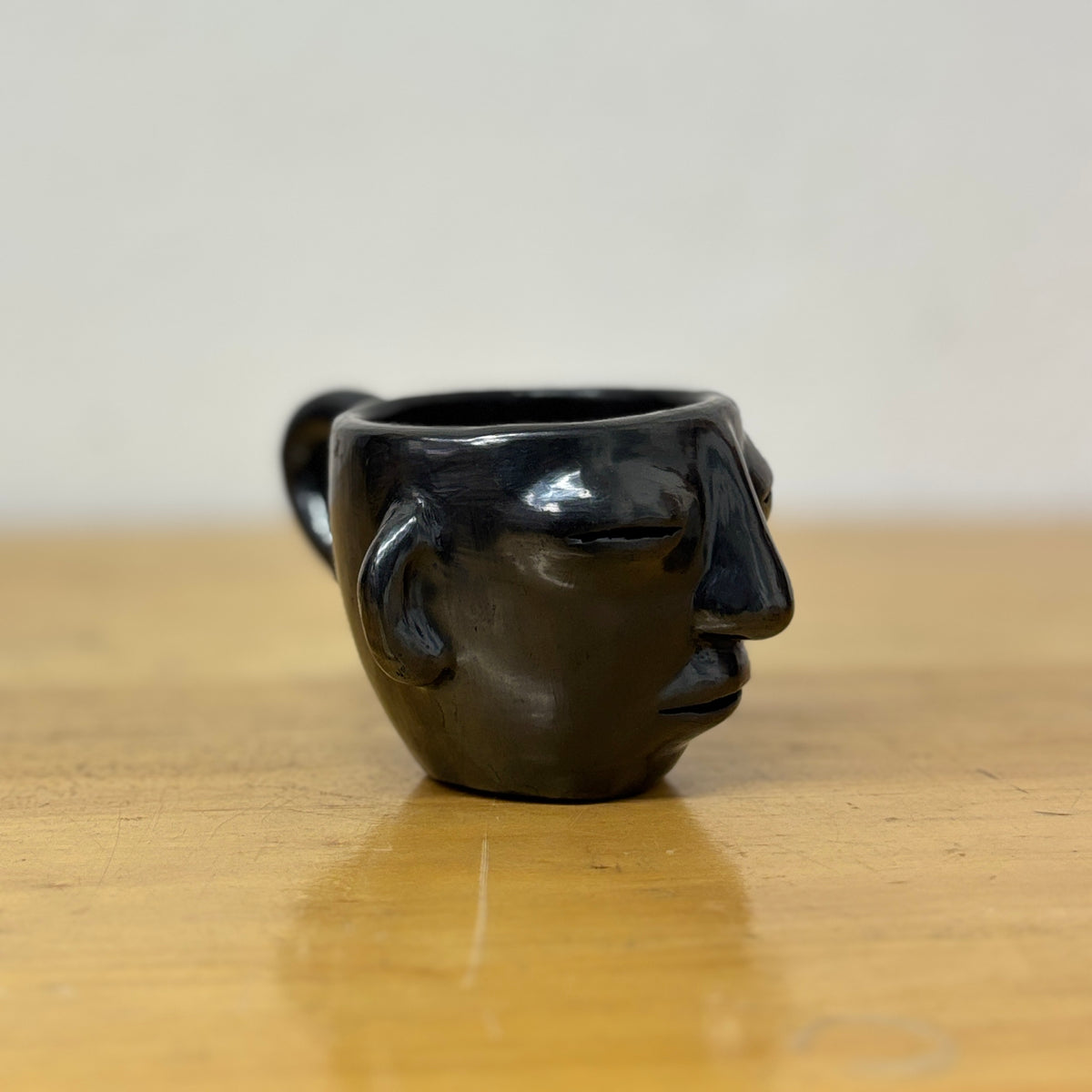 Barro Negro Face Shot Glass with Handle