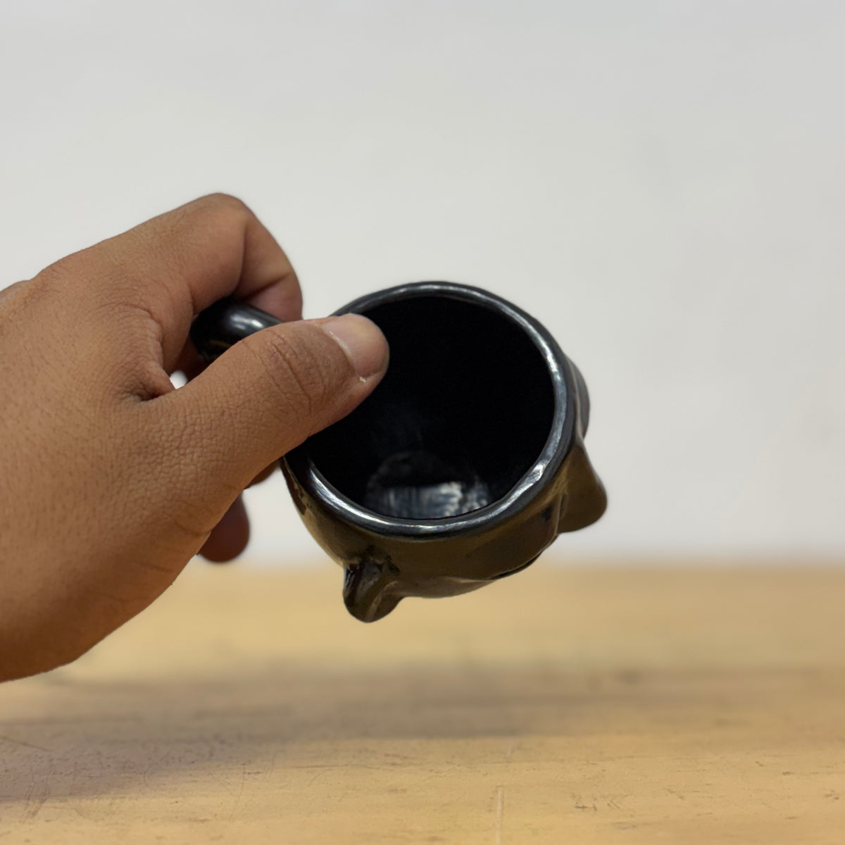 Barro Negro Face Shot Glass with Handle