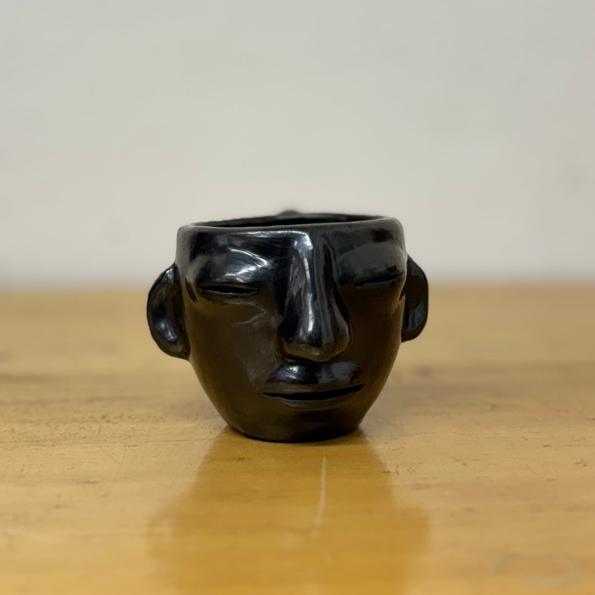 Barro Negro Face Shot Glass with Handle