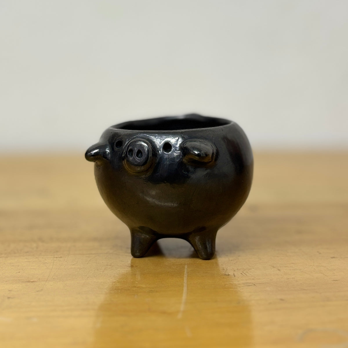 Barro Negro Rounded Pig Salsero Set of 3