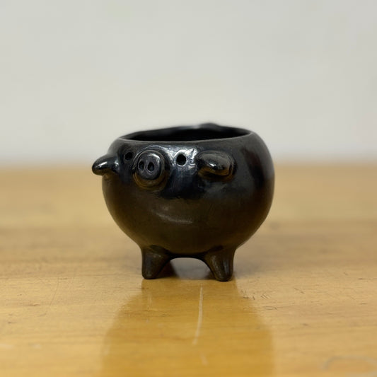 Barro Negro Rounded Pig Salsero in Mini
