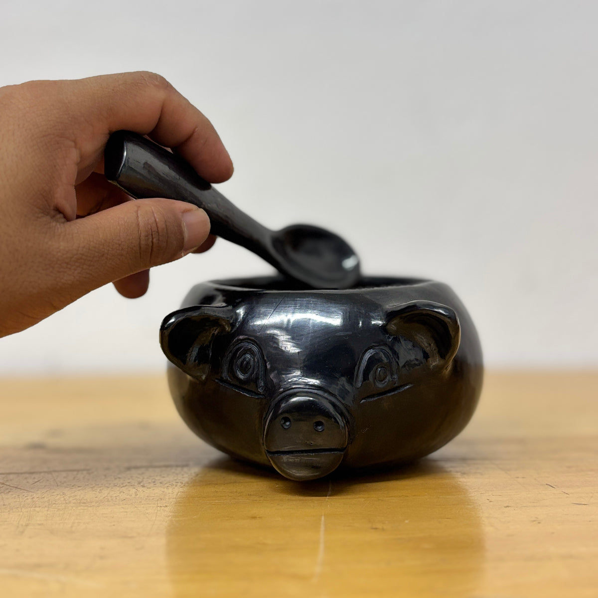 Barro Negro Pig Salsero with Spoon