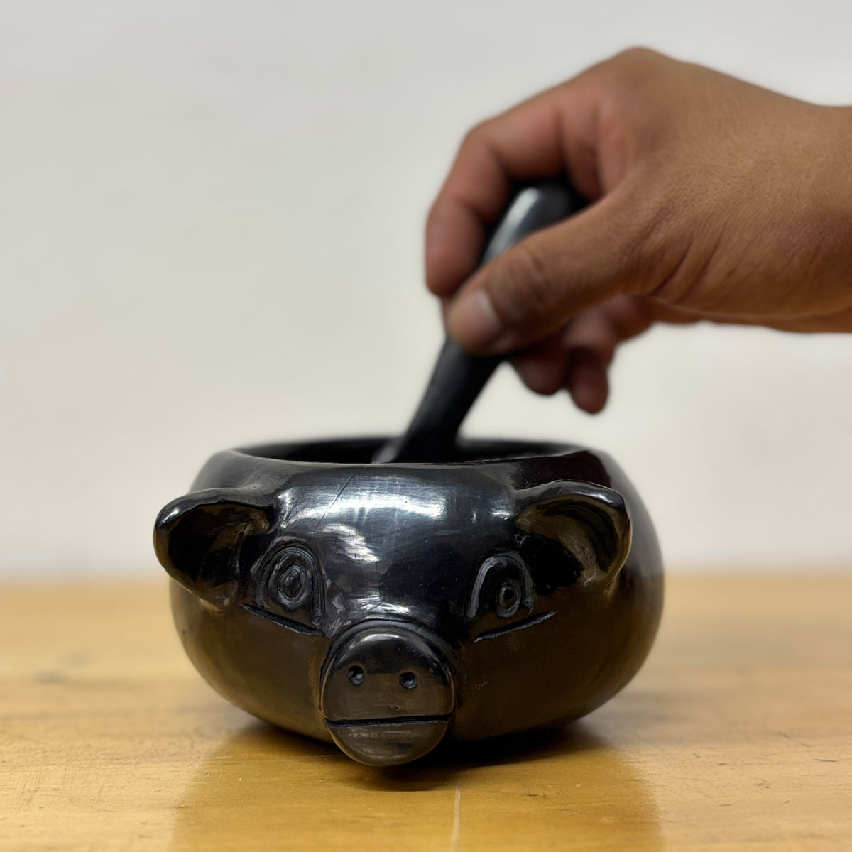 Barro Negro Pig Salsero with Spoon