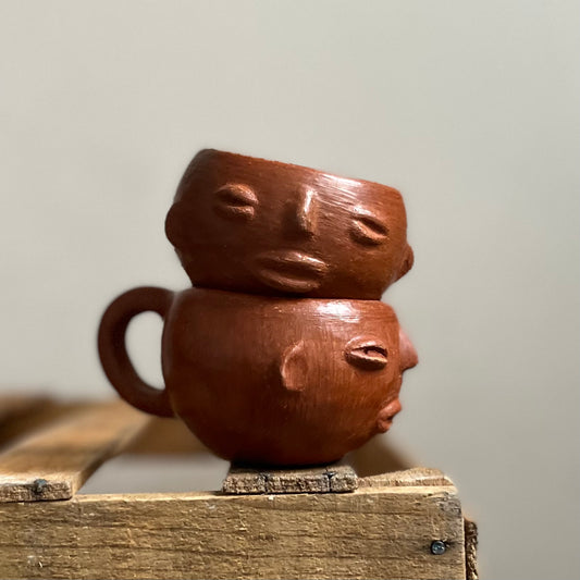 Face Mug in Barro Rojo