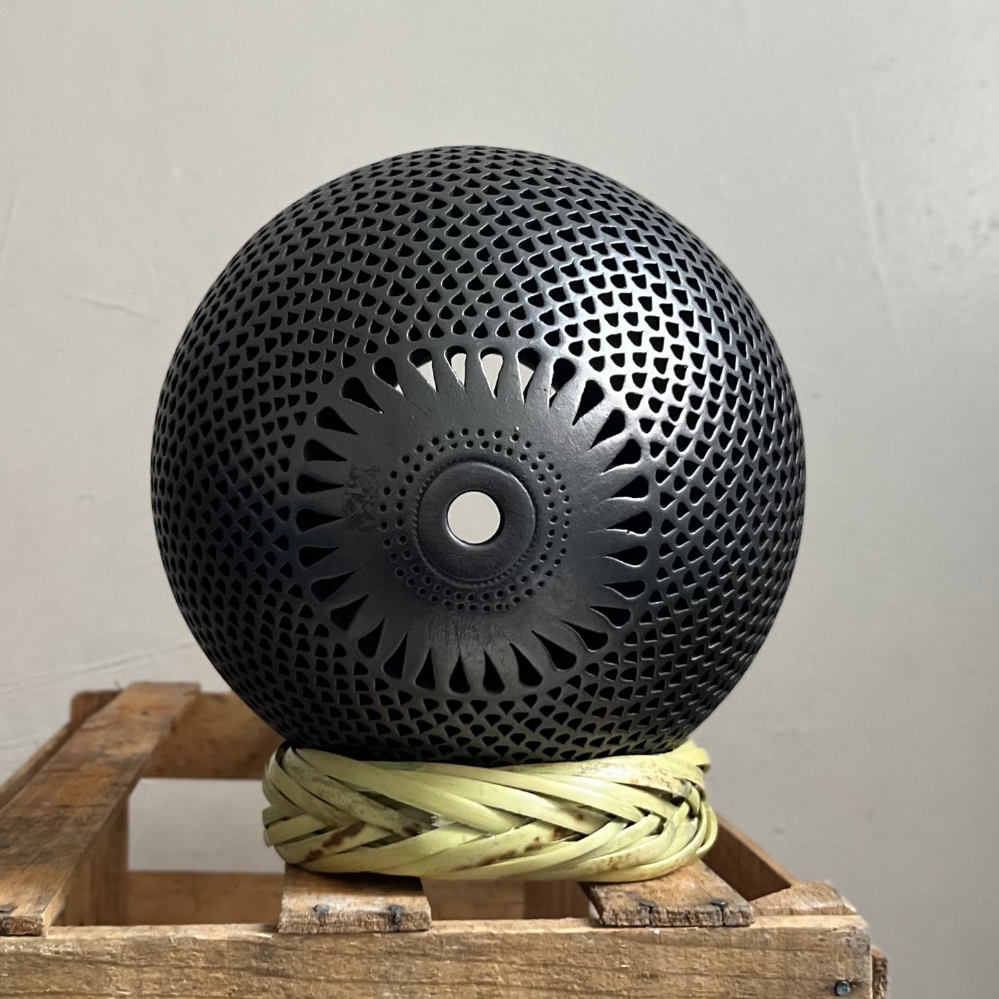 Hand Engraved Jar in Barro Negro