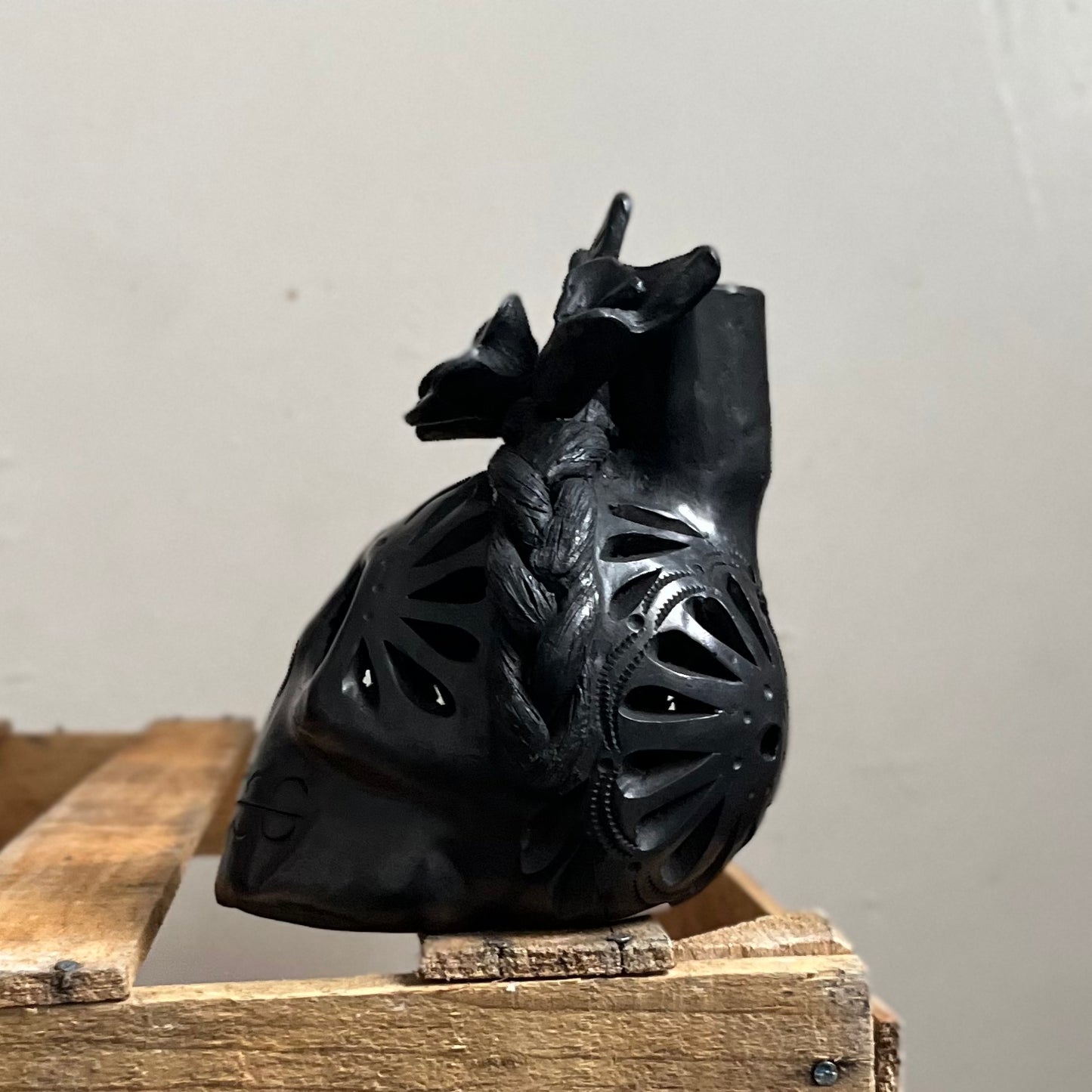 Catrina Skull Candle Holder in Barro Negro