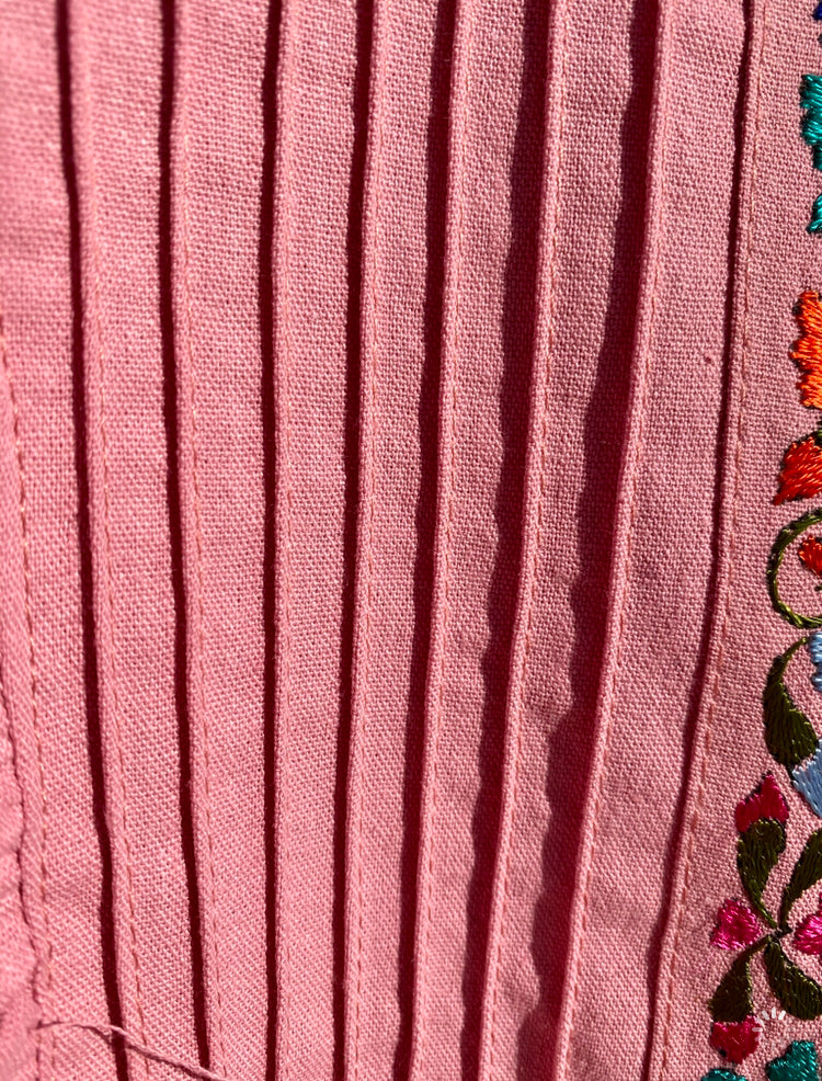 Embroidered Flower Pleats Blouse in Pink