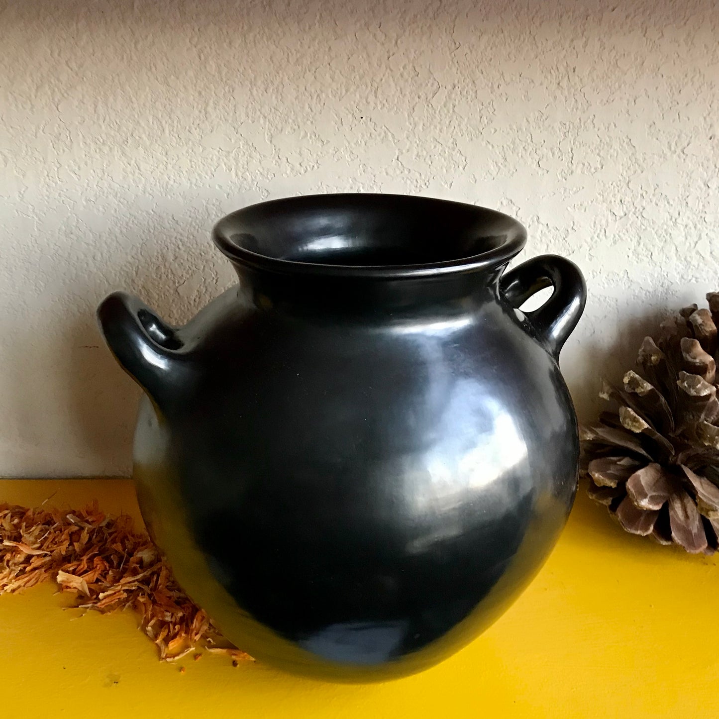 Barro Negro Small Round Jar with Handles