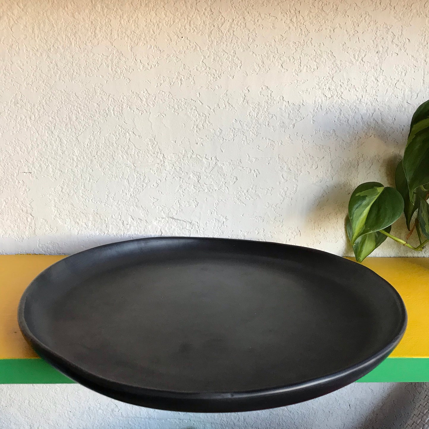 Round Plate Large by Casa Del Artesano Barro Negro