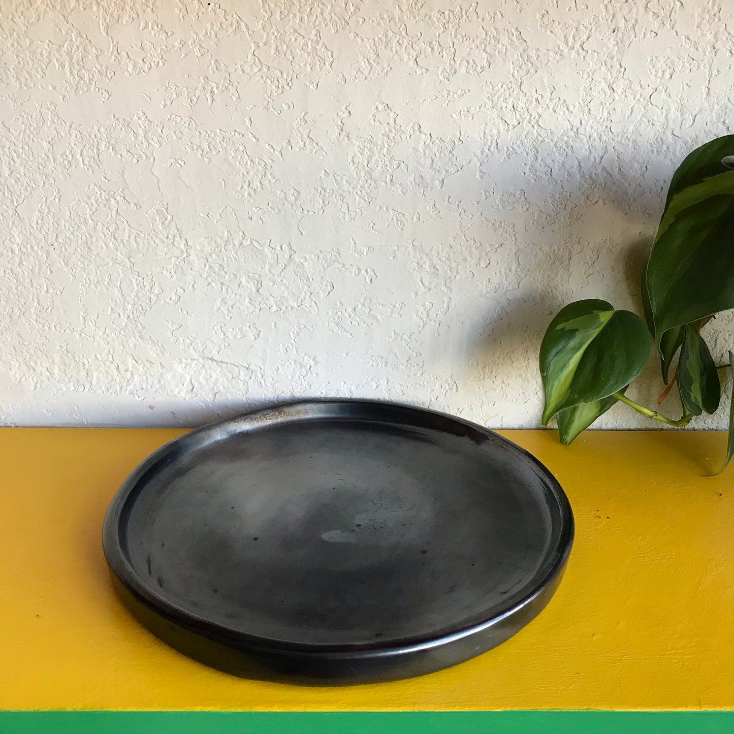 Round Plate Small by Casa Del Artesano Barro Negro