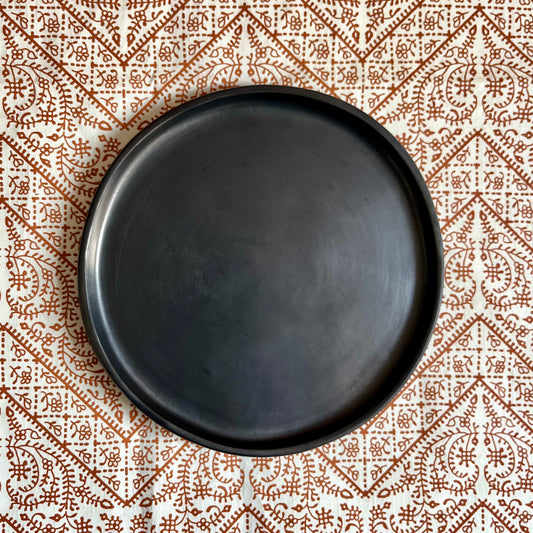 Round Plate Medium by Casa Del Artesano Barro Negro