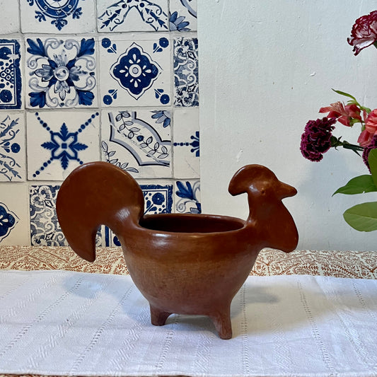 Barro Rojo Gallo Salsero Large