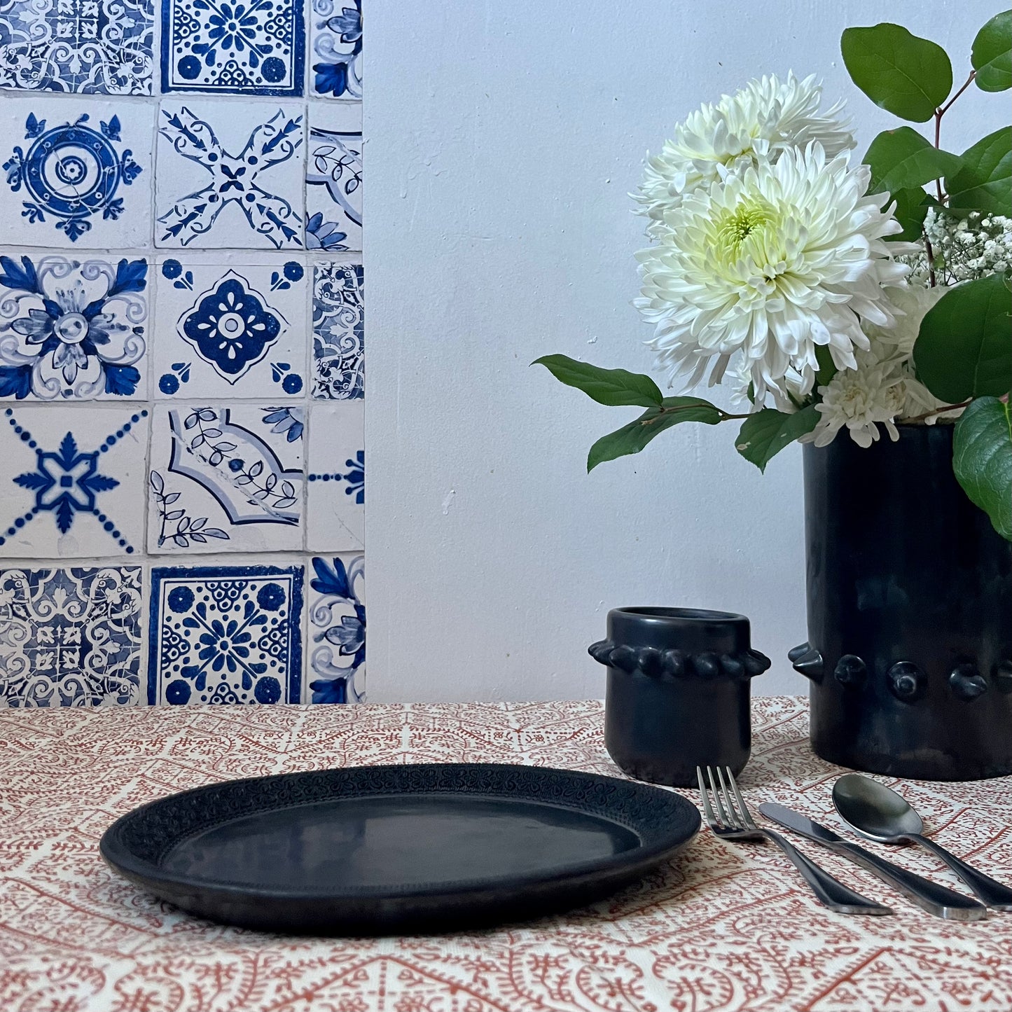 Prehispanic Sun Spike Cup in Barro Negro by La Casa Del Artesano