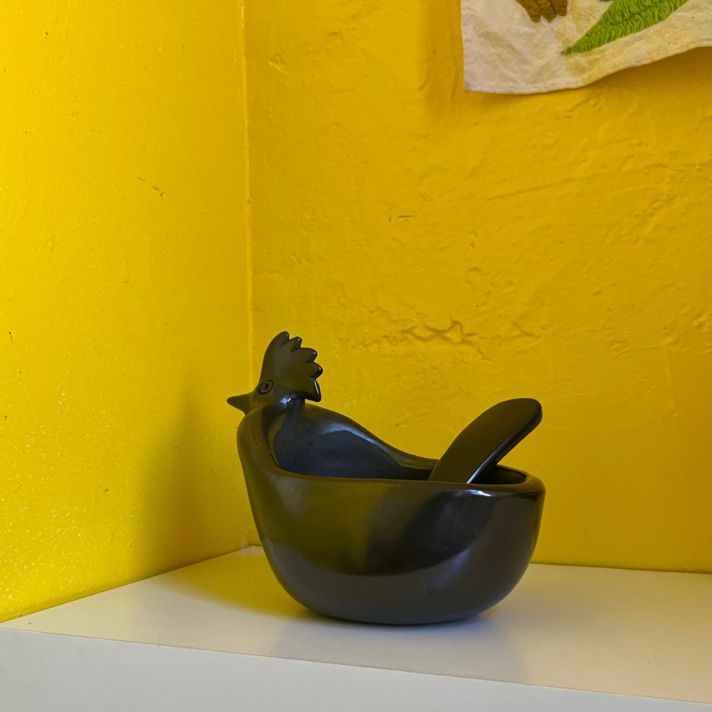 Rooster Serving Bowl with Spoon in Barro Negro
