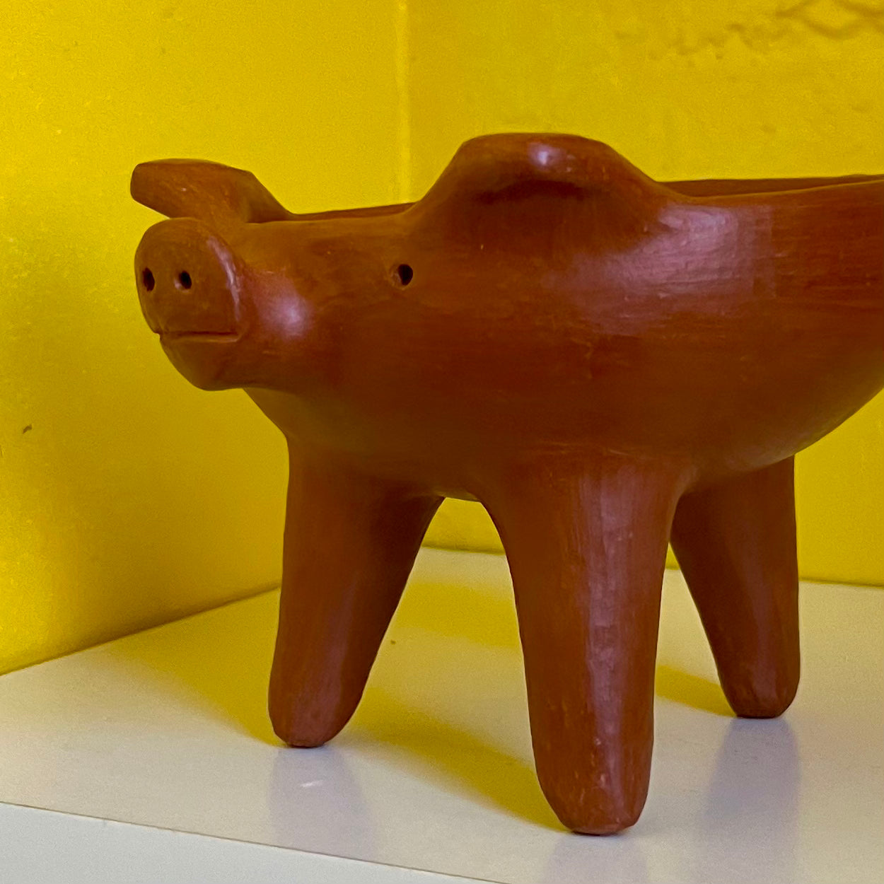 Barro Rojo Mini Pig Salsero (Preorder)