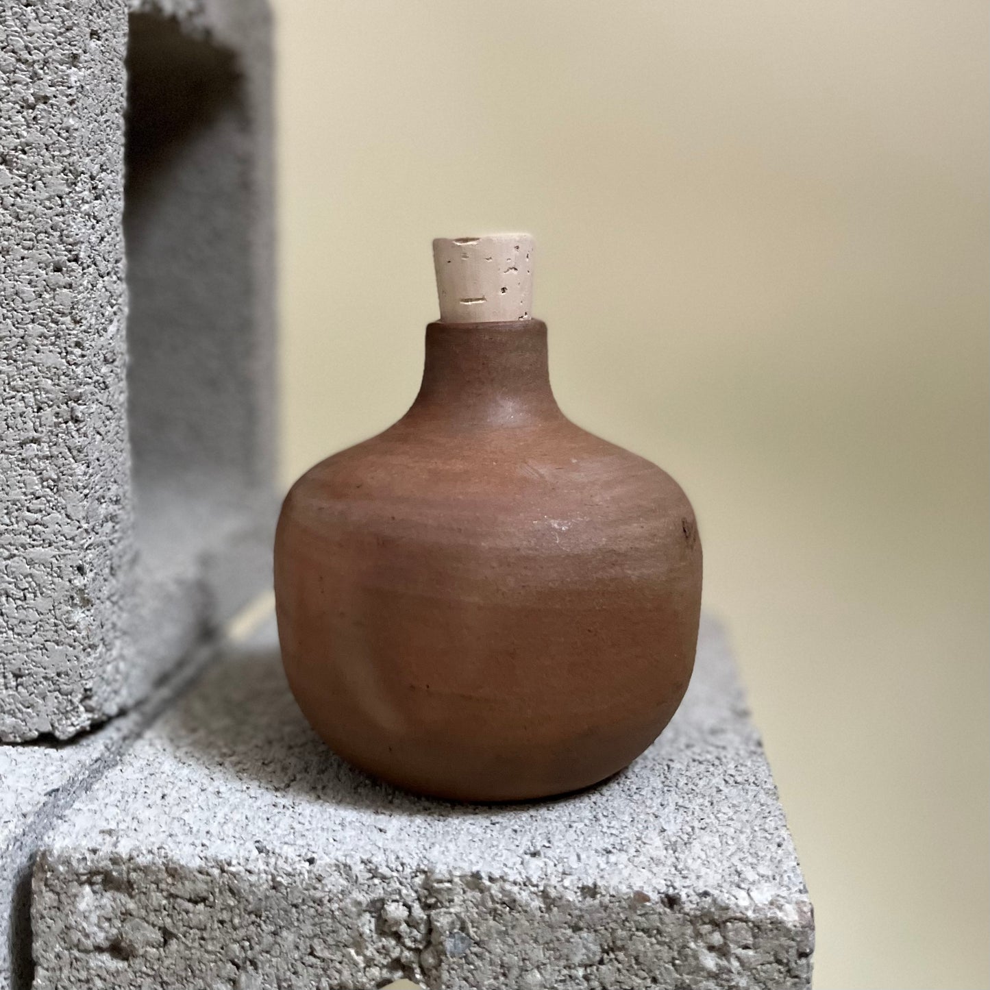 DERRUMBE Ceramic Botella