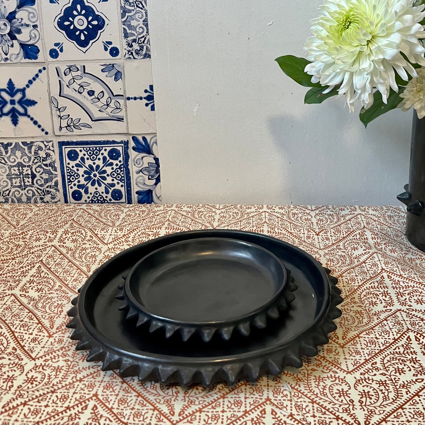 Barro Negro Sun Spike Small Round Plate